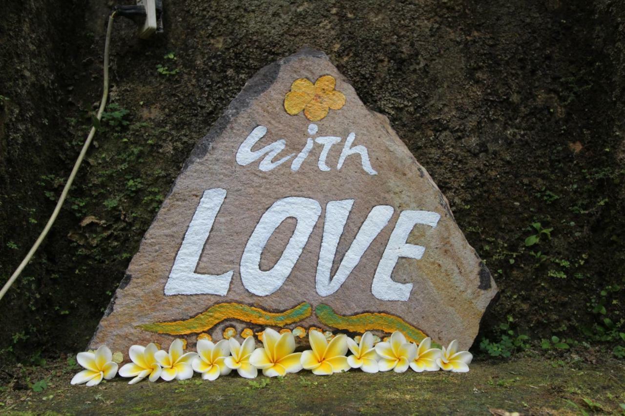 With Love Bali Payangan Esterno foto